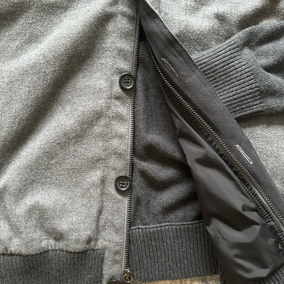 Banana Republic Men’s Hoodie Sweater Jacket Sz: L; Length of Jacket: 26.5 inches - Picture 4 of 7